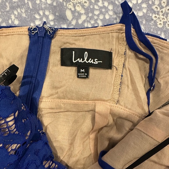 Elegant Blue Lace Dress - Picture 8 of 8